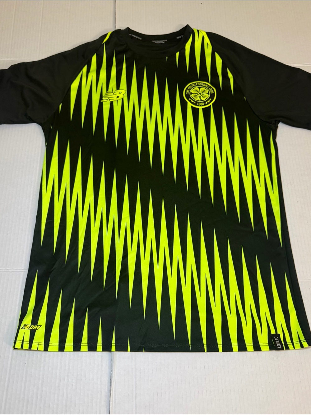 CELTIC GLASGOW 2015 2016 TRAINING JERSEY SHIRT SCOTLAND NEW BALANCE MENS SZ M